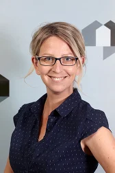 Sandra Hofer